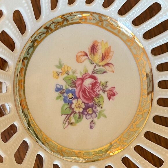 Antique Porzellanfabrik Moschendorf reticulated pedestal dish - Picture 10 of 10